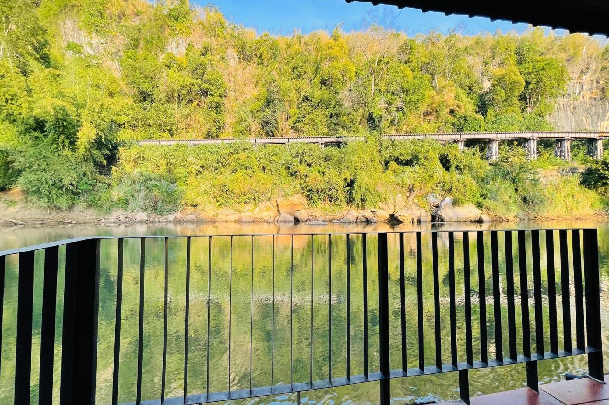 Baan Rim Kwai Paerimnam Resort 칸차나부리 외부 사진
