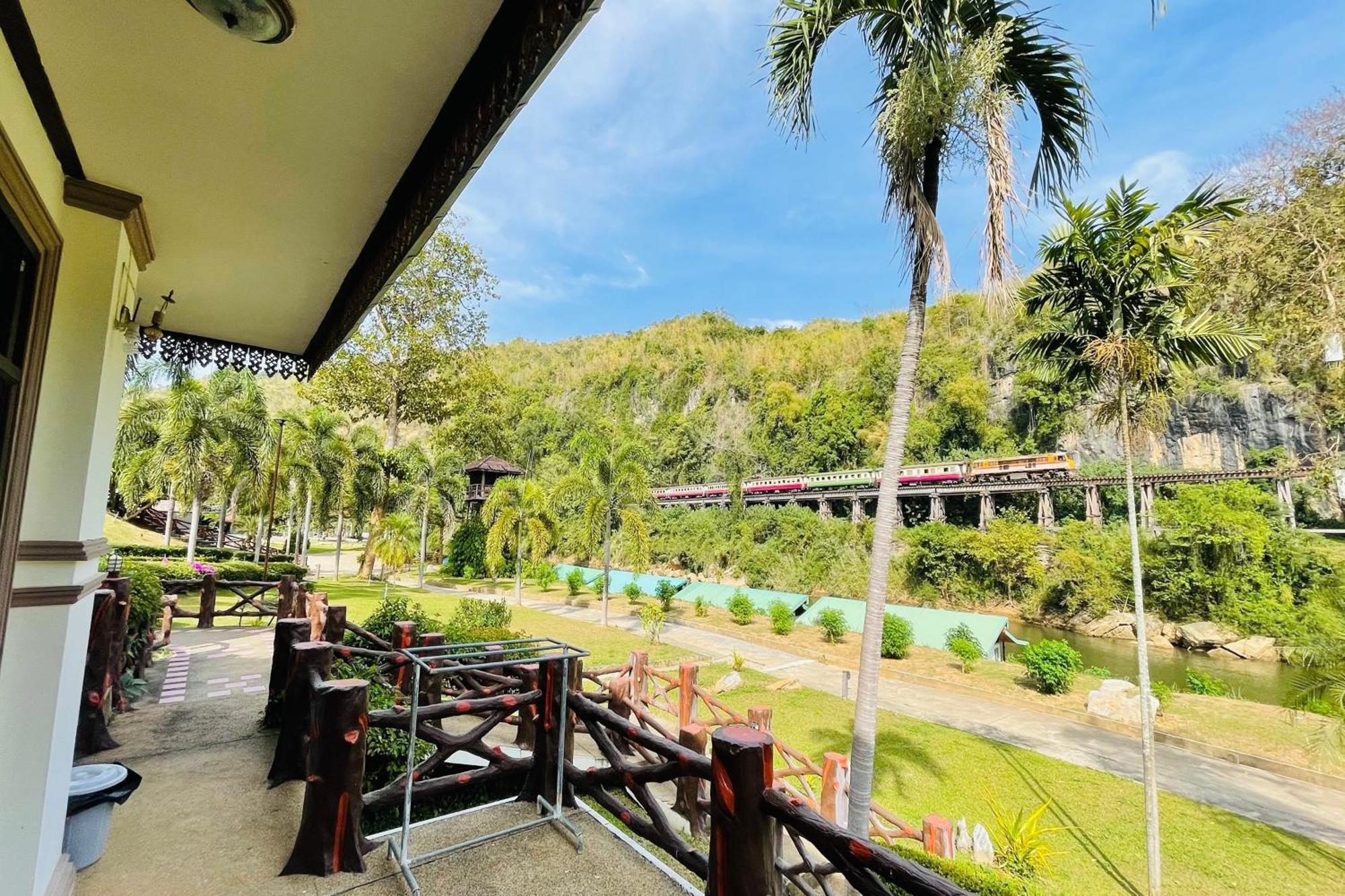 Baan Rim Kwai Paerimnam Resort 칸차나부리 외부 사진